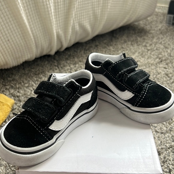 Toddler vans original  old skool Velcro’s 4c - Picture 5 of 10